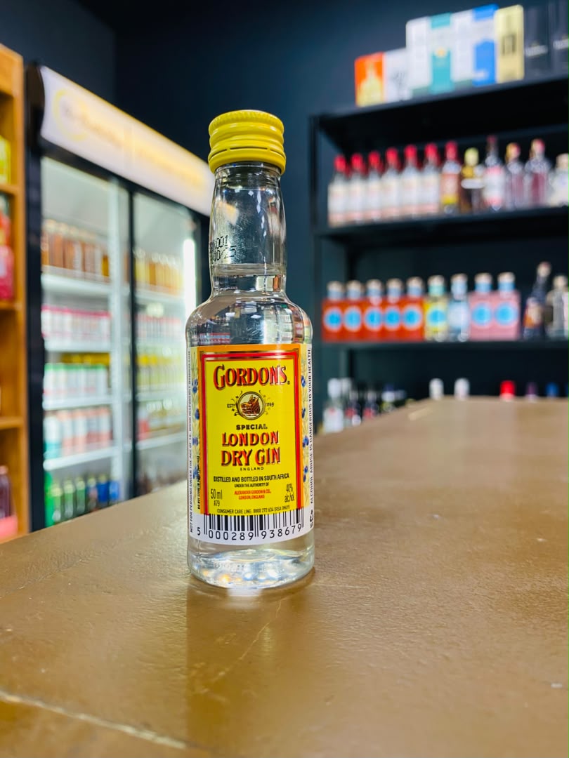 GORDON'S LONDON DRY GIN 50ml