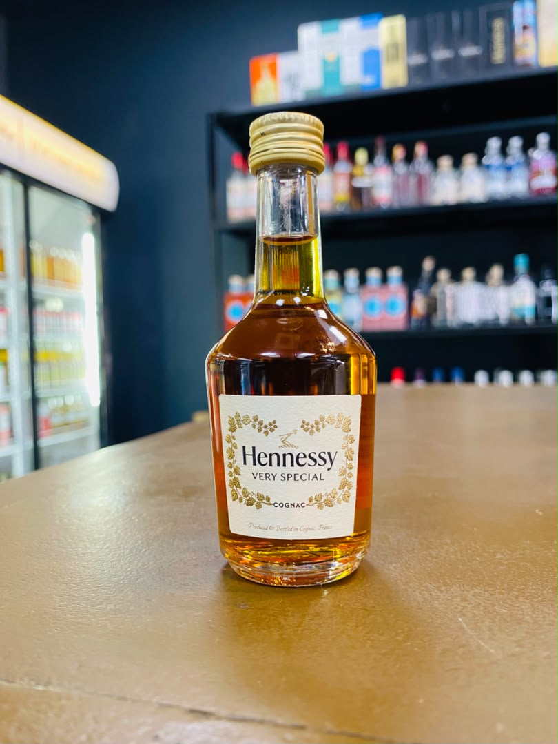 Hennessy vs mini 50mls
