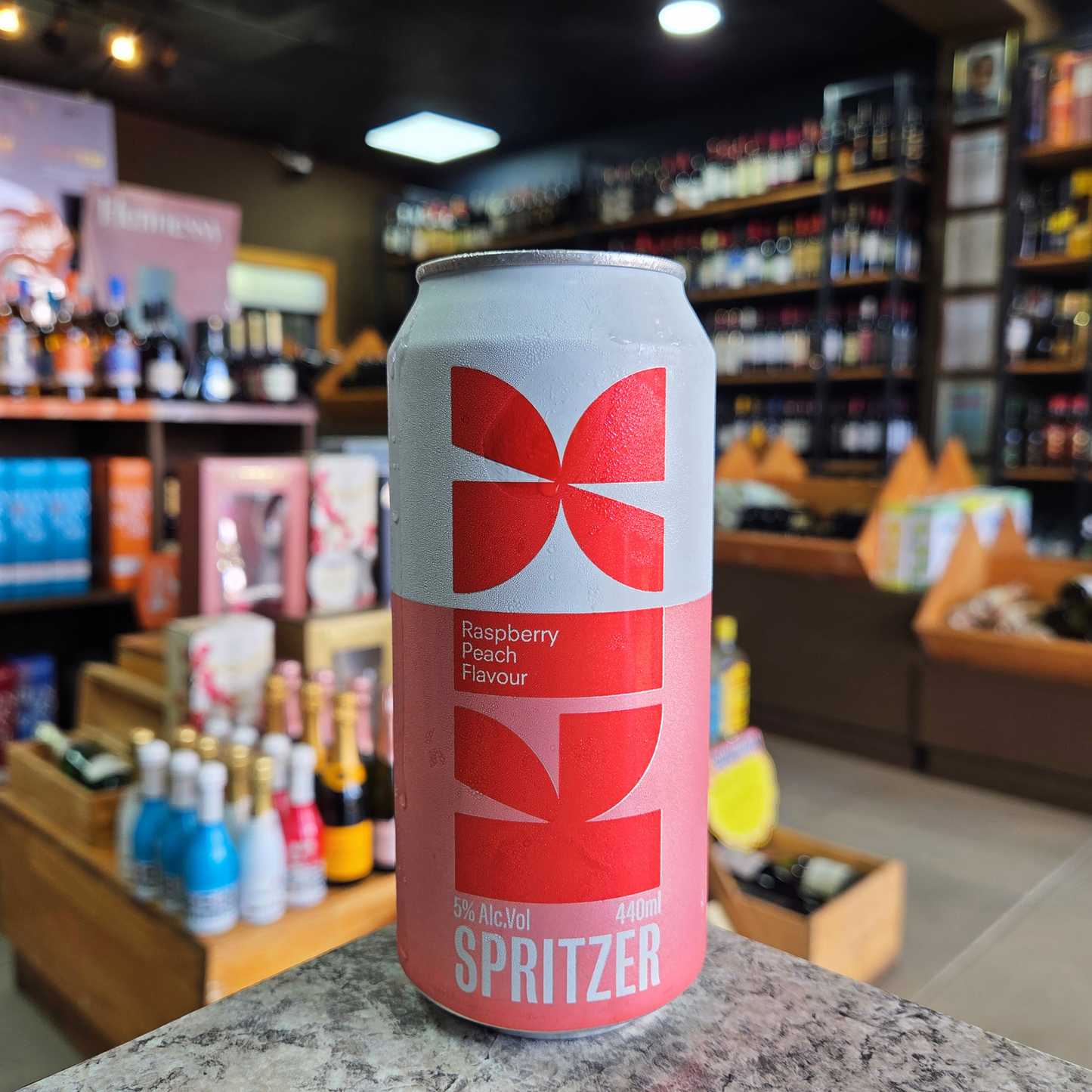 Kix Raspberry Peach Flavour Spritzer 440ml